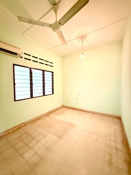 1-storey Terraced House for Sale in Taman Sungai Jelok (Kajang) - Najibah Sahari - PropertyGuru.com.my
