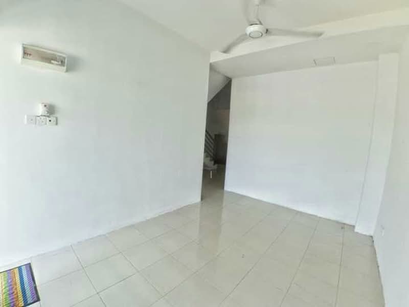 1.5-storey Terraced House for Sale in Meru (Klang) - Aliff Iqbal - Interior - PropertyGuru.com.my