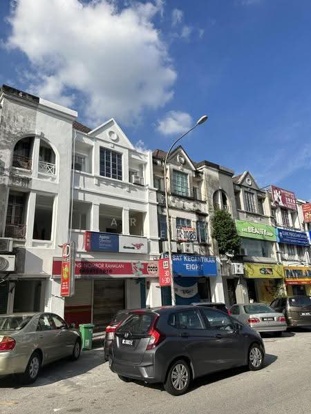 Shop / Office untuk Disewa di Usj 10 (Subang Jaya) - Carlson Chee - Exterior - PropertyGuru.com.my