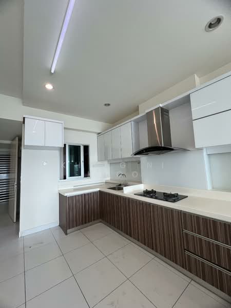 Kondominium untuk Dijual di Elit Heights @ Bayan City - Khang Ni Khoo - Kitchen - PropertyGuru.com.my