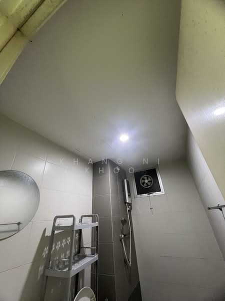 Kondominium untuk Dijual di Elit Heights @ Bayan City - Khang Ni Khoo - Bathroom - PropertyGuru.com.my