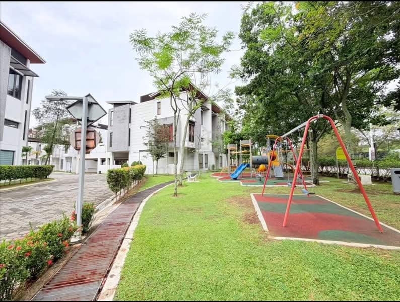 Rumah Berkembar untuk Dijual di Symphony Hills (Cyberjaya) - Janice Lau - Exterior - PropertyGuru.com.my