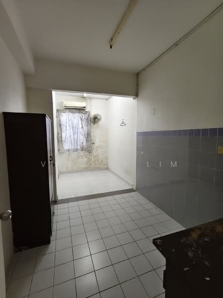 For Rent - Cyberia Crescent 1