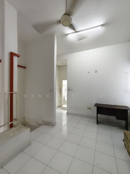 For Rent - Cyberia Crescent 1
