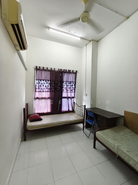 For Rent - Cyberia Crescent 1