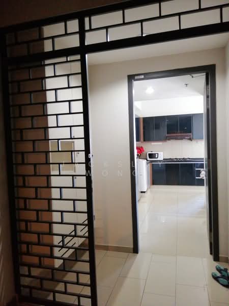 Servis Apartment untuk Disewa di Univ 360 Place - Jacksley Wong - Kitchen - PropertyGuru.com.my