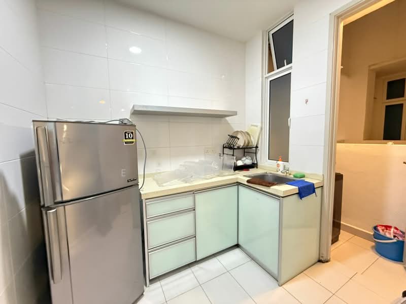 Service Residence for Rent at The Wave Residence - Elson Tay - Kitchen - PropertyGuru.com.my