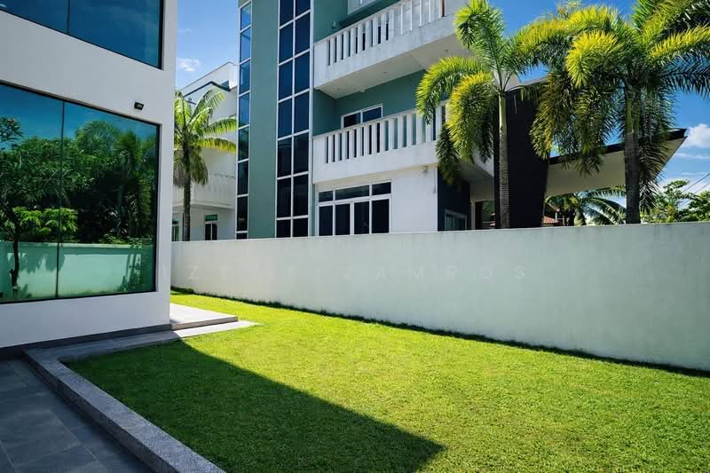 Bungalow for Sale in Usj 3 (Subang Jaya) - Izzat Zamros - Exterior - PropertyGuru.com.my