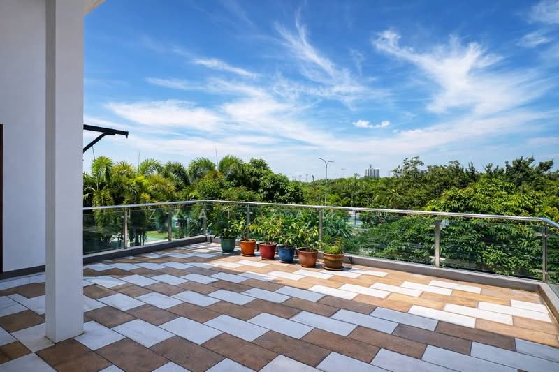 Bungalow for Sale in Usj 3 (Subang Jaya) - Izzat Zamros - Balcony - PropertyGuru.com.my