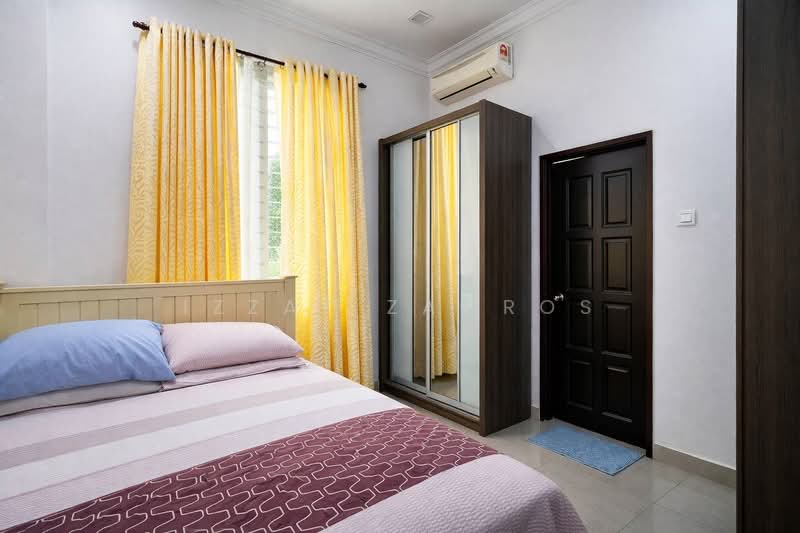 Bungalow for Sale in Usj 3 (Subang Jaya) - Izzat Zamros - Bedroom - PropertyGuru.com.my