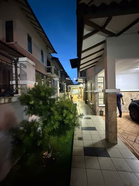 Cluster House for Rent in Bandar Putra (Kulai) - Eric Wong - Exterior - PropertyGuru.com.my
