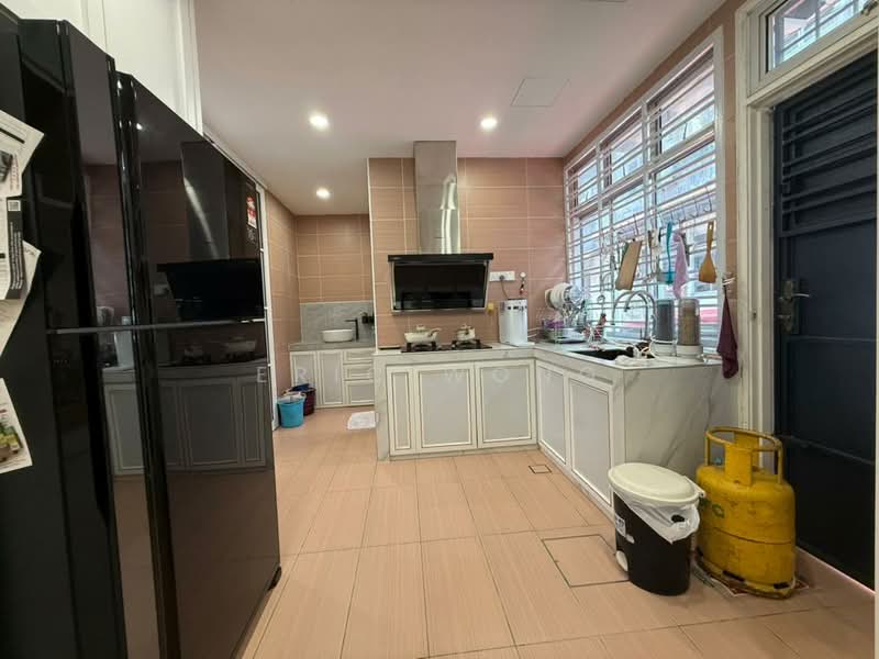 Cluster House for Rent in Bandar Putra (Kulai) - Eric Wong - Kitchen - PropertyGuru.com.my