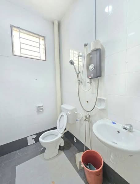 1-storey Terraced House for Rent in Taman JP Perdana (Johor Bahru) - Janice Yong - Bathroom - PropertyGuru.com.my