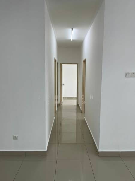 Servis Apartment untuk Disewa di ARC @ Austin Hills - Johnson Chong - Corridor - PropertyGuru.com.my