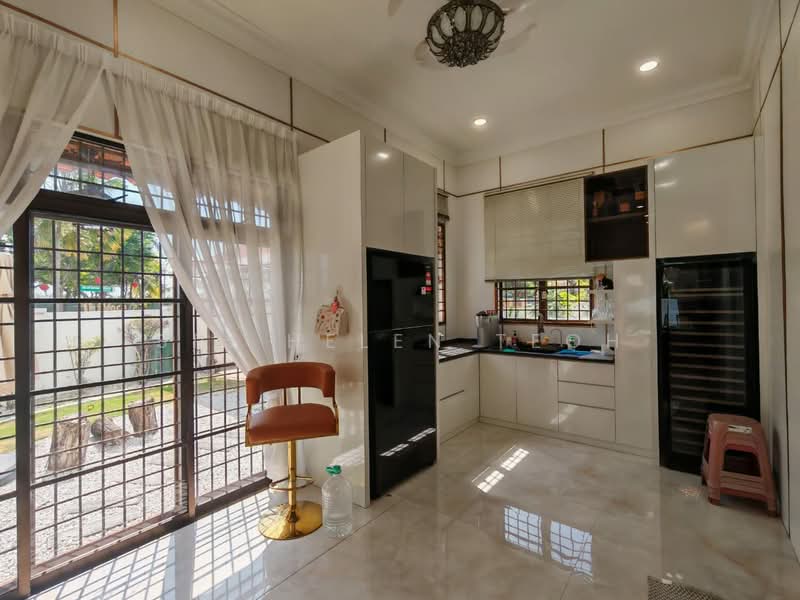 Rumah Banglo untuk Disewa di Bayan Lepas (Penang) - Sr. Helen Teoh - Kitchen - PropertyGuru.com.my
