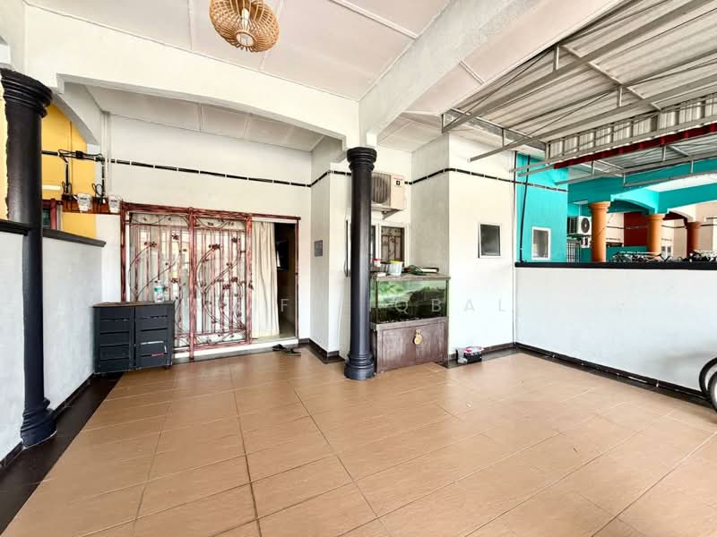 Rumah Teres 1 Tingkat untuk Dijual di Banting (Selangor) - Aliff Iqbal - PropertyGuru.com.my