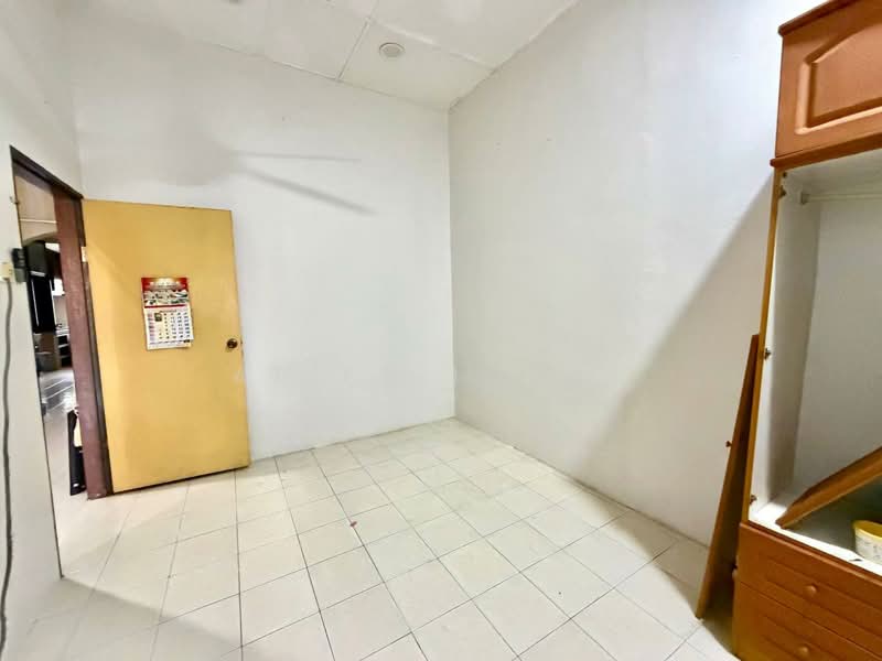 Rumah Teres 1 Tingkat untuk Dijual di Banting (Selangor) - Aliff Iqbal - PropertyGuru.com.my