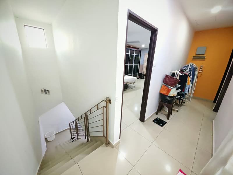 Semi-Detached House for Sale in Taman Johor Jaya (Johor Bahru) - Agnes . - Corridor - PropertyGuru.com.my