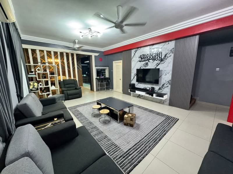 3-storey Terraced House for Sale in Sungai Besi (Kuala Lumpur) - YK. Ho - Living Room - PropertyGuru.com.my