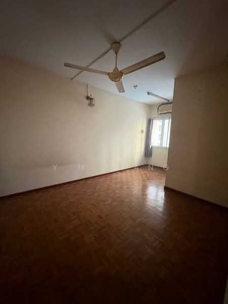 Pangsapuri untuk Dijual di Sri Intan 1 - Y M Phang - Living Room - PropertyGuru.com.my