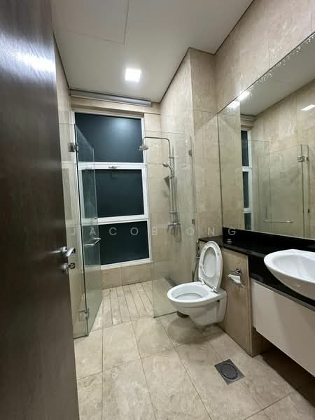 Kondominium untuk Disewa di The Pearl KLCC - Jacob Ong - Bathroom - PropertyGuru.com.my