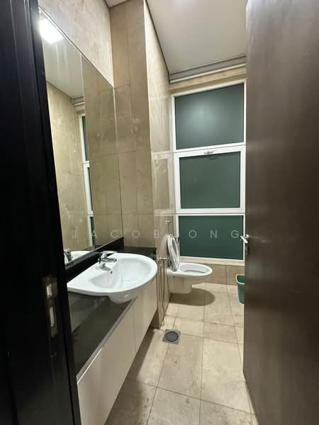 Kondominium untuk Disewa di The Pearl KLCC - Jacob Ong - Bathroom - PropertyGuru.com.my