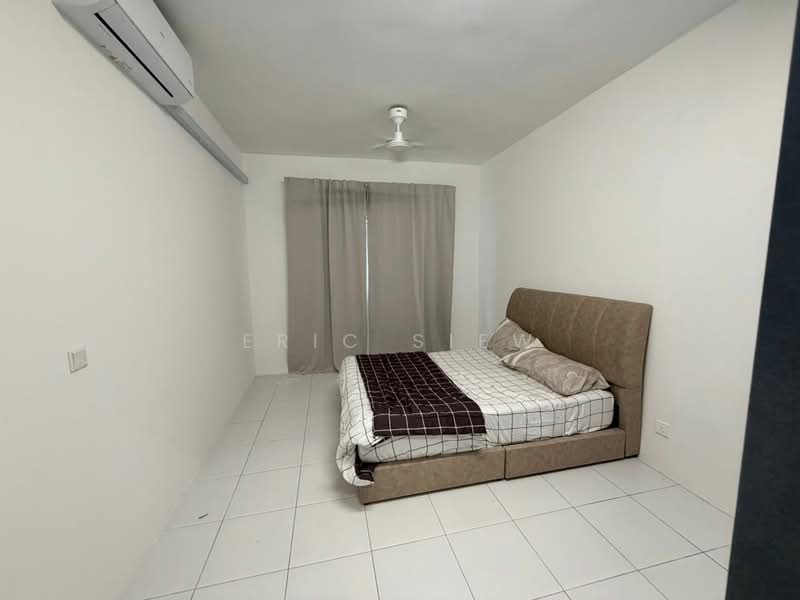 Condominium for Rent at Residensi Sateria - Eric Siew - Bedroom - PropertyGuru.com.my