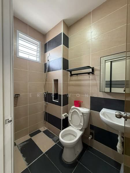 Rumah Teres 2 Tingkat untuk Dijual di Taman Bestari Indah (Ulu Tiram) - Eric Wong - Bathroom - PropertyGuru.com.my