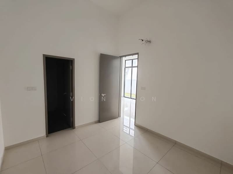 Cluster House for Sale in Austin Crest (Johor Bahru) - Vion Tion - Interior - PropertyGuru.com.my