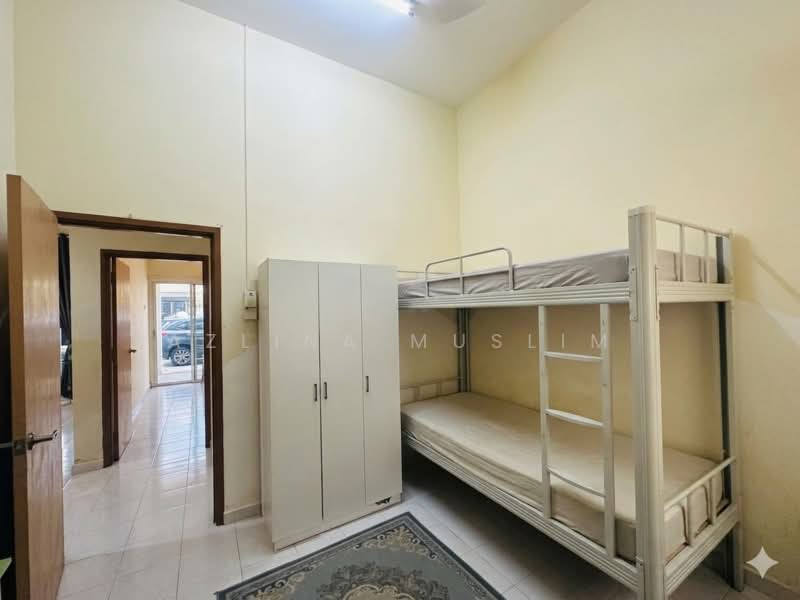Rumah Teres 1 Tingkat untuk Dijual di Kluang (Johor) - Azlina Muslim - Bedroom - PropertyGuru.com.my