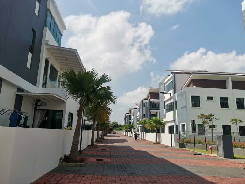 Rumah Teres 3 Tingkat untuk Dijual di Bukit Mertajam (Penang) - LM Tan - Exterior - PropertyGuru.com.my