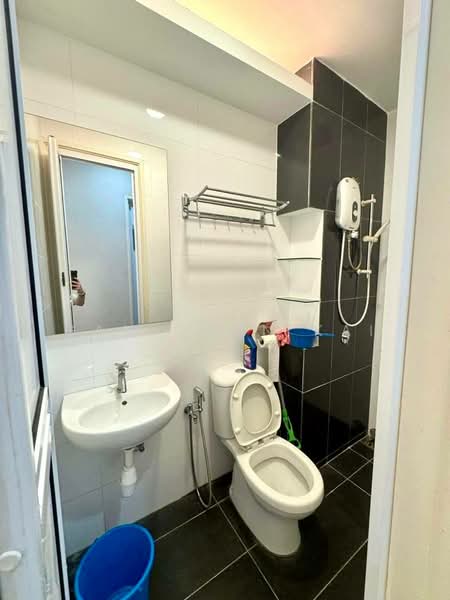 Condominium for Rent at The Clovers - Gan Chun Kai - Bathroom - PropertyGuru.com.my