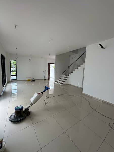 Semi-Detached House for Sale in Shah Alam (Selangor) - Calvin Lim - Living Room - PropertyGuru.com.my