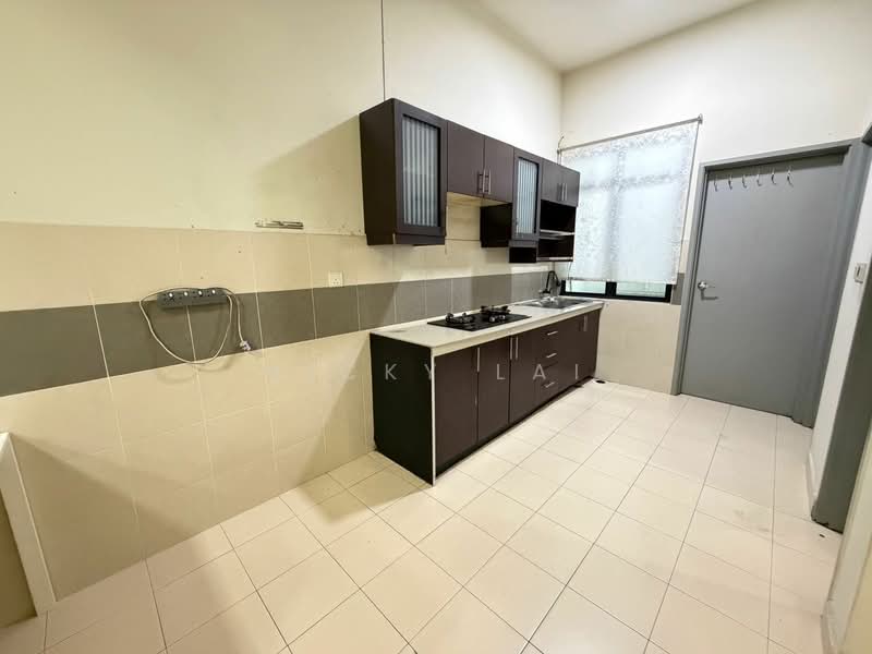2-storey Terraced House for Sale in Saujana Rawang (Rawang) - Nicky Lai - Kitchen - PropertyGuru.com.my