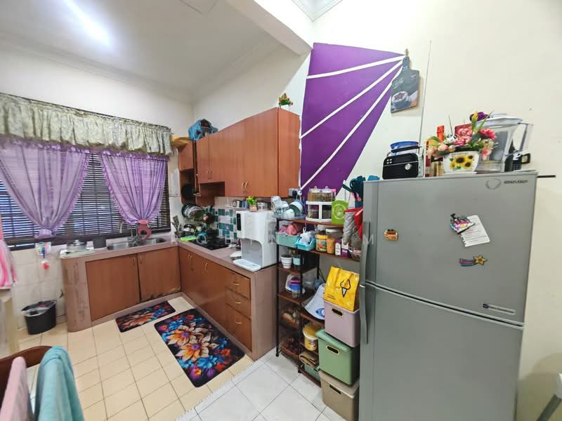 1-storey Terraced House for Sale in Skudai (Johor) - Robin Lim - Kitchen - PropertyGuru.com.my