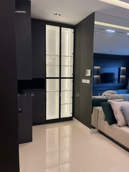 Condominium for Sale at Pavilion Hilltop - Jia Yirng Lee - Living Room - PropertyGuru.com.my