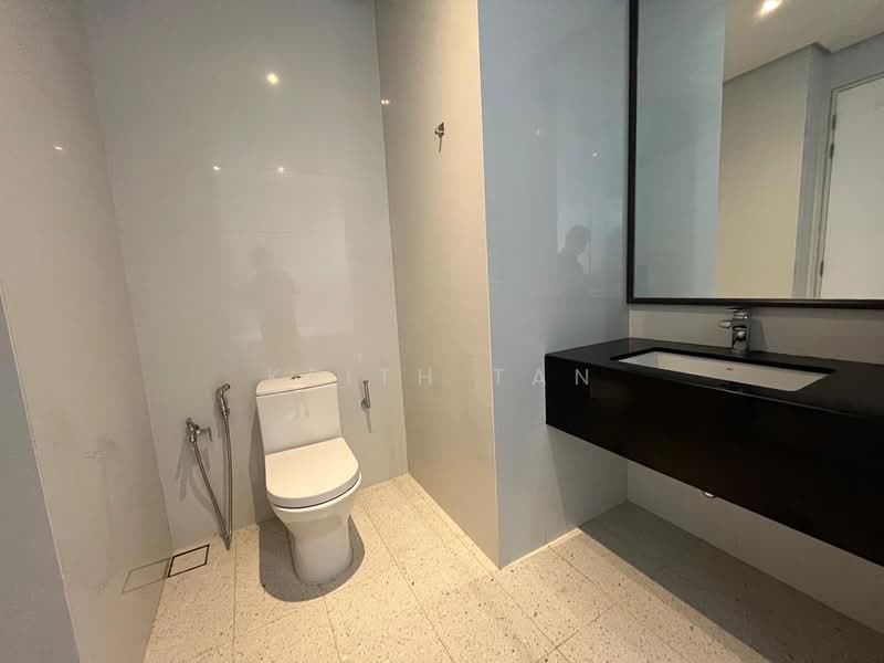 Service Residence for Sale at Service Suites @ Pavilion Embassy - Keith Tan - Bathroom - PropertyGuru.com.my