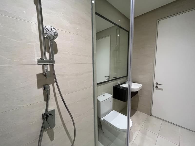 Service Residence for Sale at Service Suites @ Pavilion Embassy - Keith Tan - Bathroom - PropertyGuru.com.my