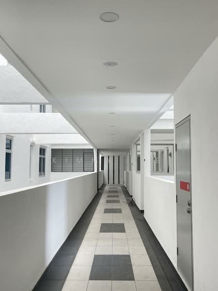 Servis Apartment untuk Disewa di MIRAI Residences - Kimmy Lee - Corridor - PropertyGuru.com.my