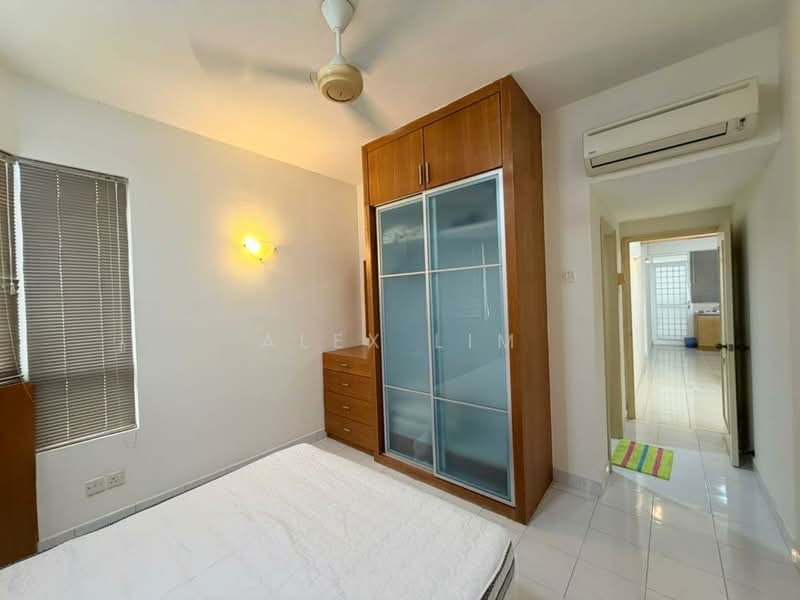 Kondominium untuk Disewa di Gurney Park Condominium - Alex Lim - Bedroom - PropertyGuru.com.my