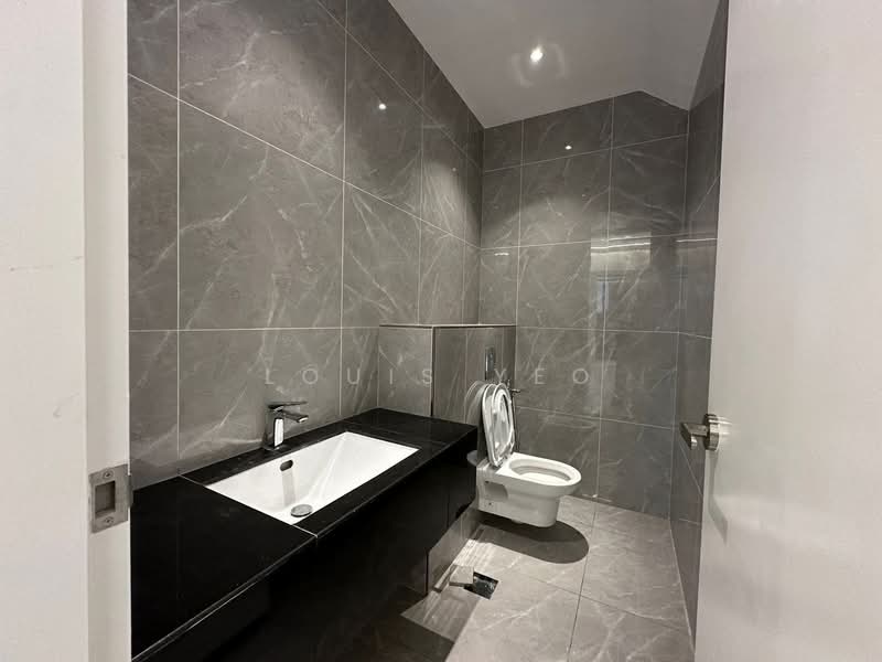 Rumah Banglo untuk Dijual di Johor Bahru (Johor) - Louis Yeo - Bathroom - PropertyGuru.com.my