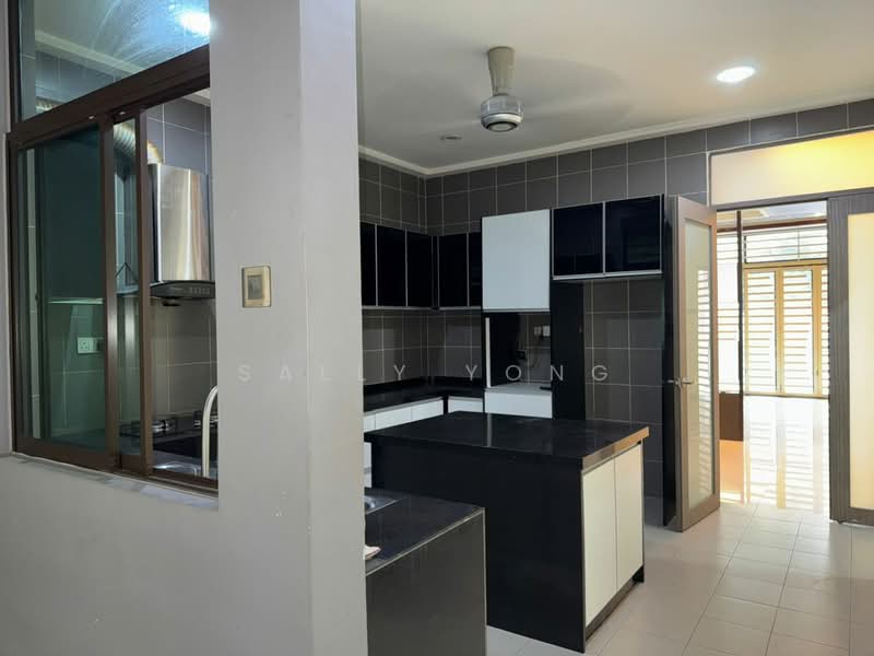 2-storey Terraced House for Rent in Bandar Bukit Raja (Klang) - Sally Yong - Kitchen - PropertyGuru.com.my