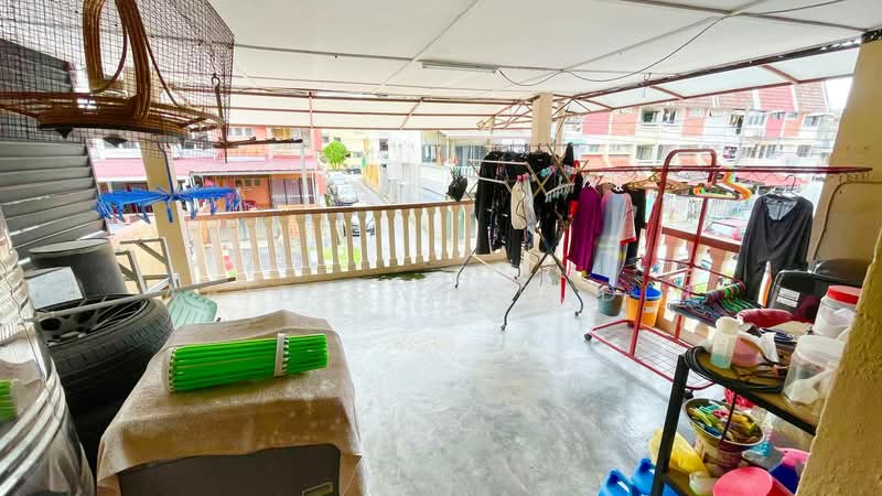 3-storey Terraced House for Sale in Taman Bukit Teratai (Ampang) - Abid Sabarudin - Balcony - PropertyGuru.com.my