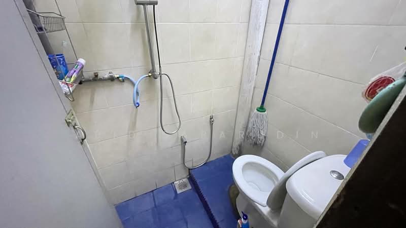 3-storey Terraced House for Sale in Taman Bukit Teratai (Ampang) - Abid Sabarudin - Bathroom - PropertyGuru.com.my