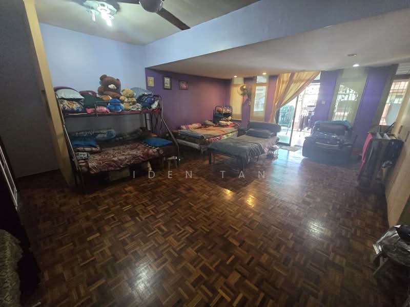 3-storey Terraced House for Sale in Taman Perling (Perling) - Iden Tan - Bedroom - PropertyGuru.com.my