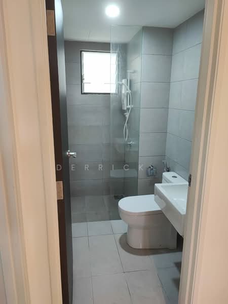 Kondominium untuk Dijual di TRI PINNACLE - Derrick . - Bathroom - PropertyGuru.com.my