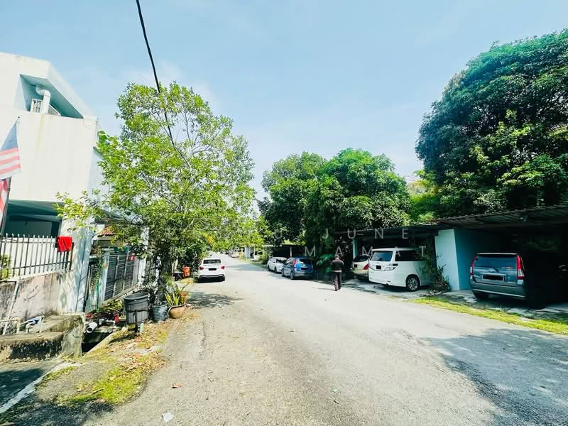 Rumah Teres 2 Tingkat untuk Dijual di Sepang (Selangor) - Tengku June Tengku Mamat - Exterior - PropertyGuru.com.my