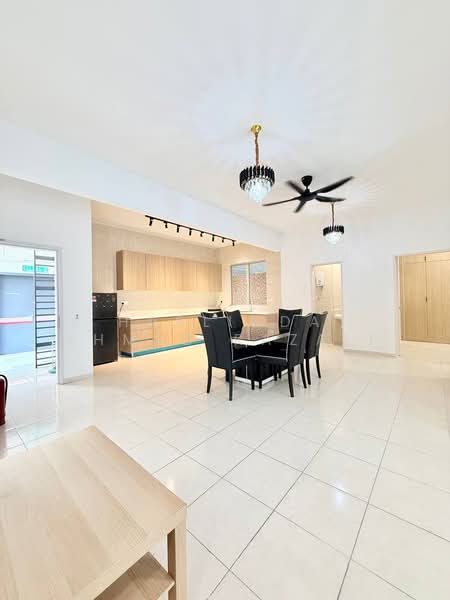 Condominium for Rent at Residensi Adelia 3 - Haslinda Ahmad Razali - Kitchen - PropertyGuru.com.my