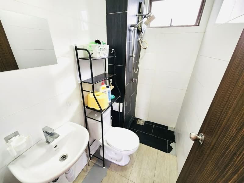 Service Residence for Sale at Seasons Garden Residences - Wan Nurani - Bathroom - PropertyGuru.com.my