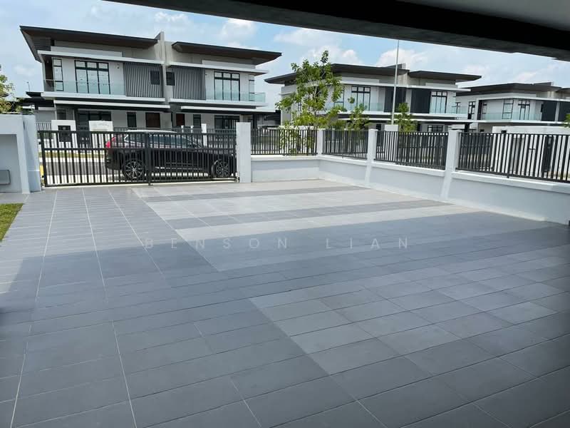 Semi-Detached House for Sale in Sungai Buloh (Selangor) - Benson Lian - Exterior - PropertyGuru.com.my